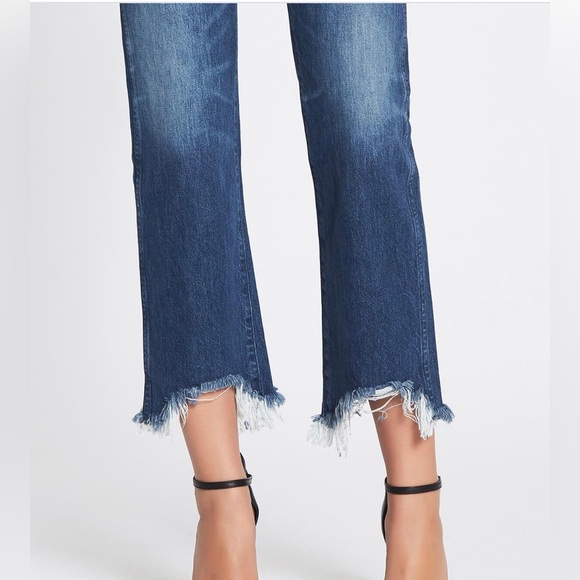3x1 Frayed Hem Skinny Crop Stretch Jeans. - Picture 2 of 8